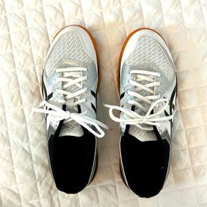 ASICS Women’s Volleyball Court Shoe - Size 9 - Worn only a handful of times.